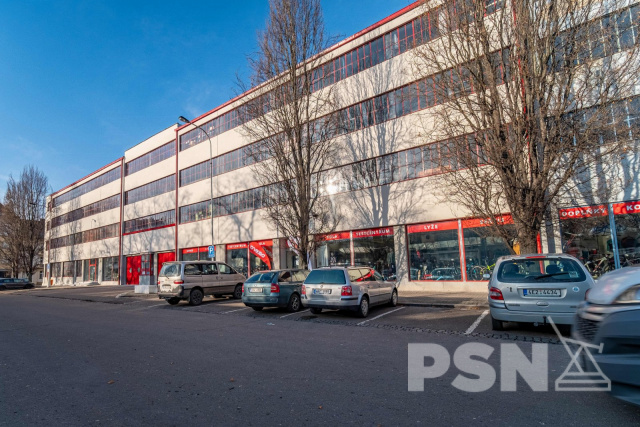 Parkovací box náměstí 5. května, Hradec Králové