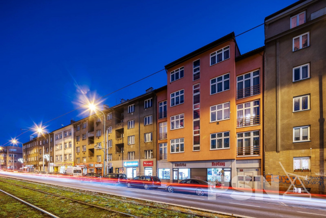 Pronájem kancelářských prostor V Olšinách 36, Praha 10
