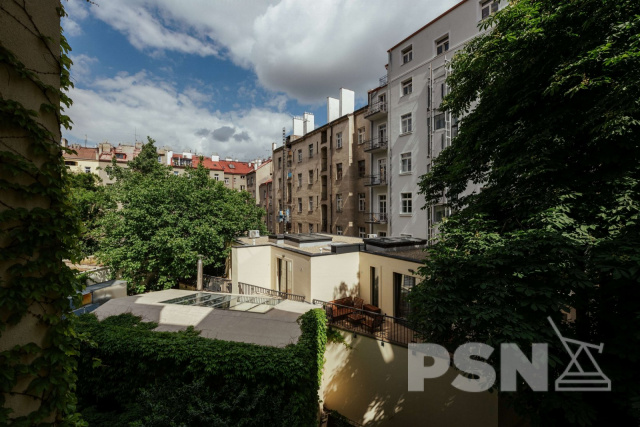 Výhledy na okolí z jednotlivých pater domu - 17/21