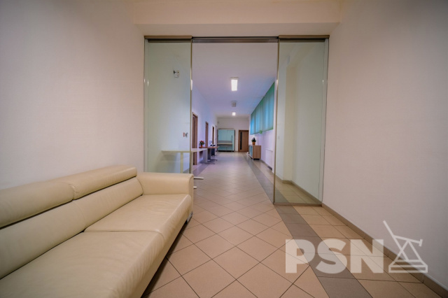 Kanceláře 20m2 až 120m2 s možností parkování v centru Hradce Králové - 16/16