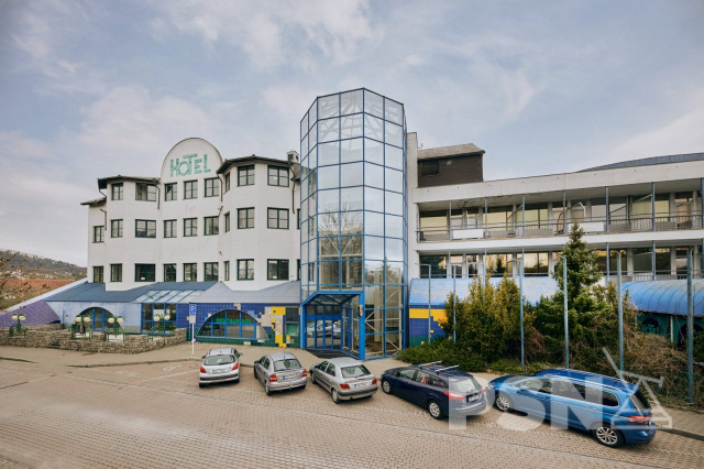 Komplex s&nbsp;jednotkami a&nbsp;restauračním zázemím ve&nbsp;skvělé lokalitě 