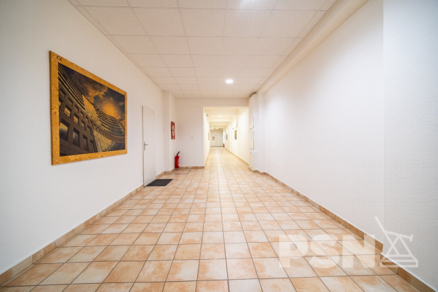 Kanceláře různých velikostí v Hradci Králové s parkováním - 14/17